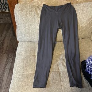 I am selling gray leggings, size small, worn a couple times